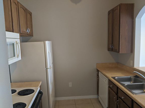 4th image of 7416 Lago De Oro #A-6