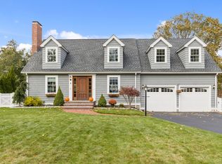 4 Park St, Lexington, MA 02421