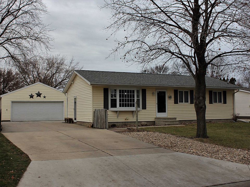 1st image of 622 Colleen Ave