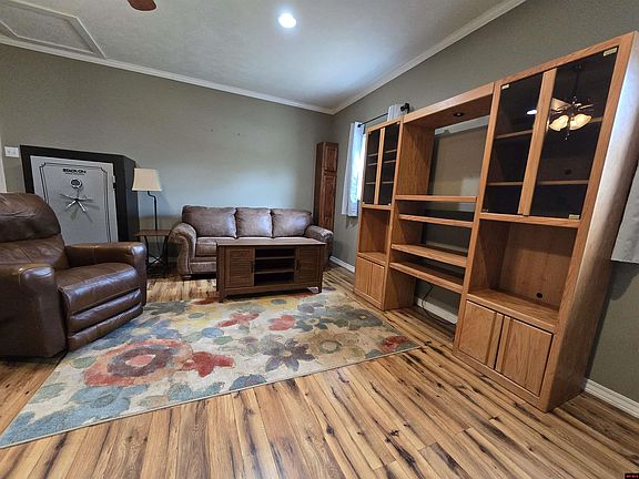 5th image of 94 Jewell Ln