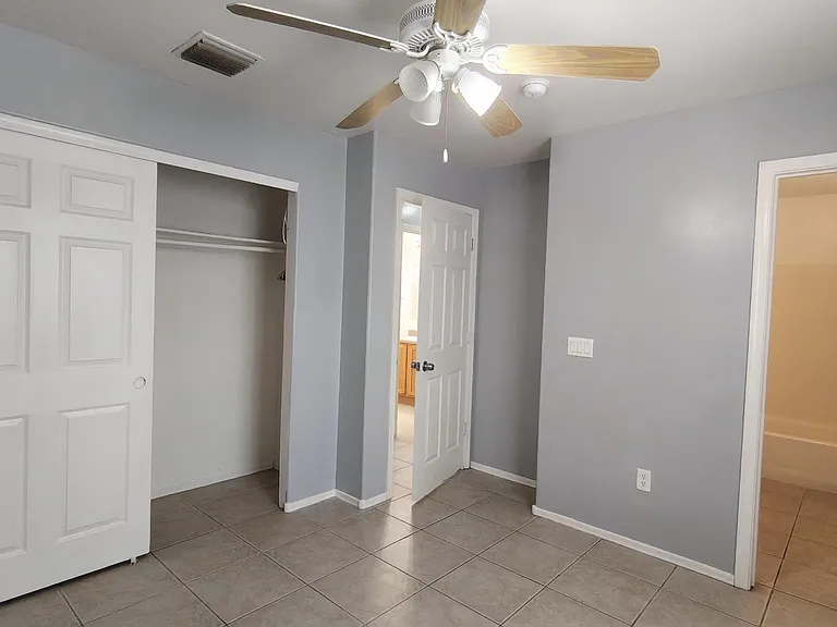 25 W Aviation — Photo 6