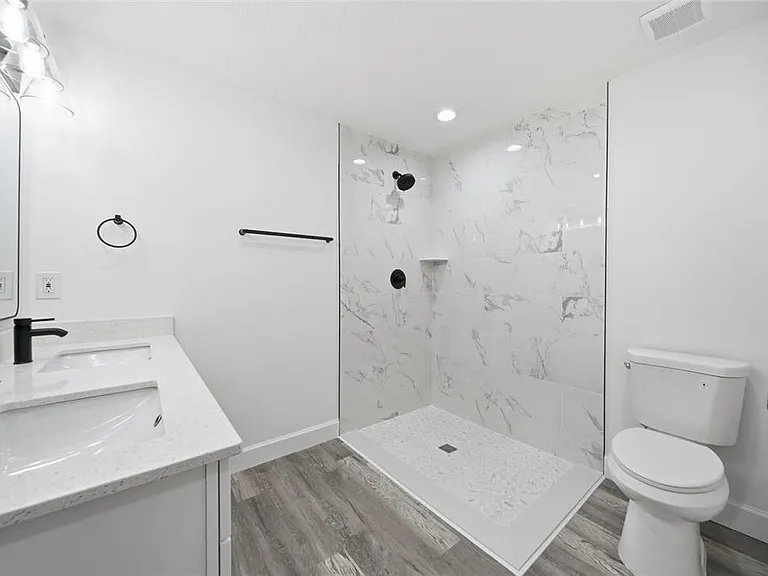 17180 Drayton Ln — Photo 17