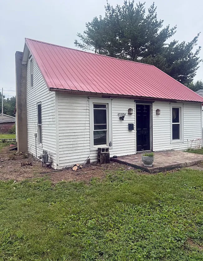 3 bed, 1030 sqft, $1,395 — Photo 1