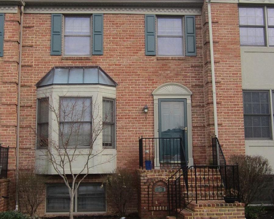 143 Cobblestone Lane