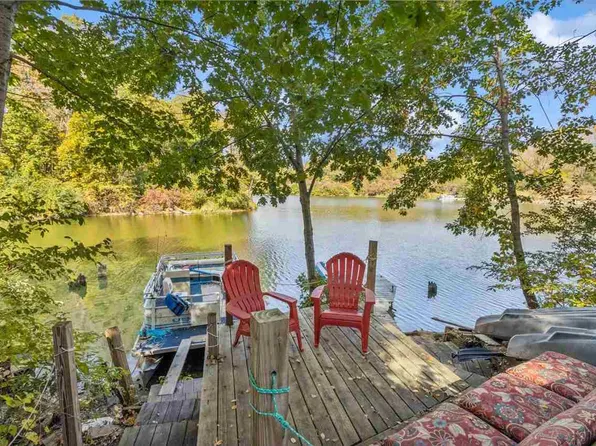 1462 Trail Bend Dr NW, Swisher, IA 52338