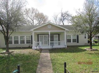 204 W Murchison St, Frankston, TX