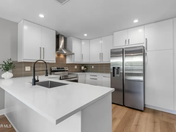 29725 Windsong Ln, Agoura Hills, CA 91301