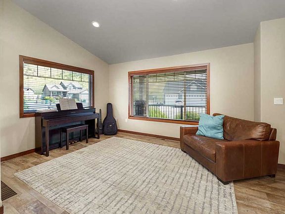 2nd image of 20403 E 6th Ln