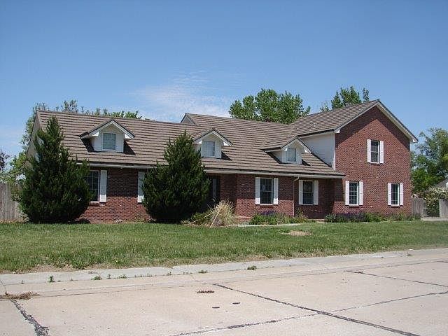 1st image of 301 Canna Ln