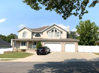 2905 E Durban Rd, Sandy, UT 84093