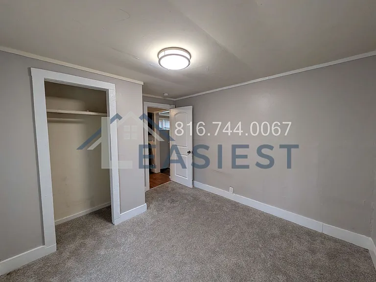 1828 S 16th St — Photo 16