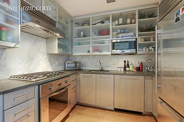 Rented by Corcoran | media 14