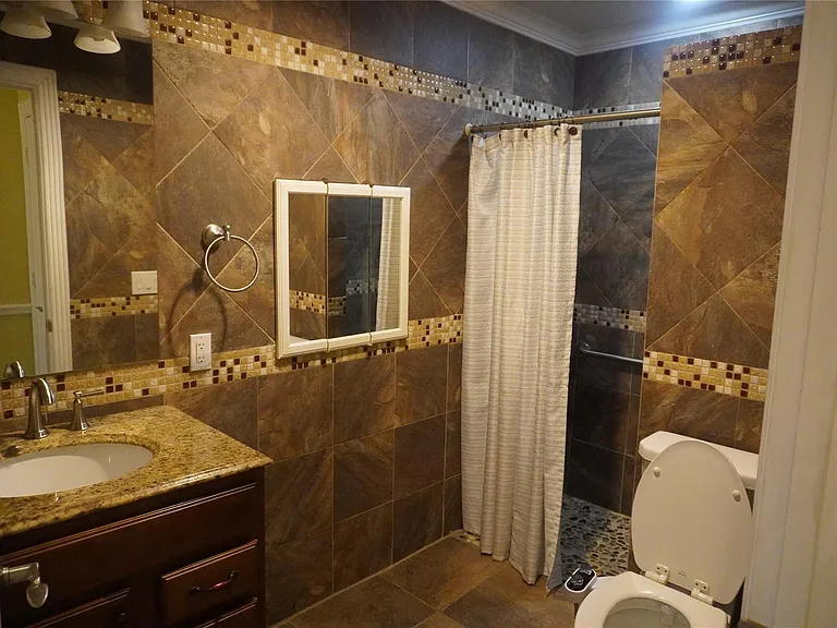 7506 Dearborn St — Photo 9