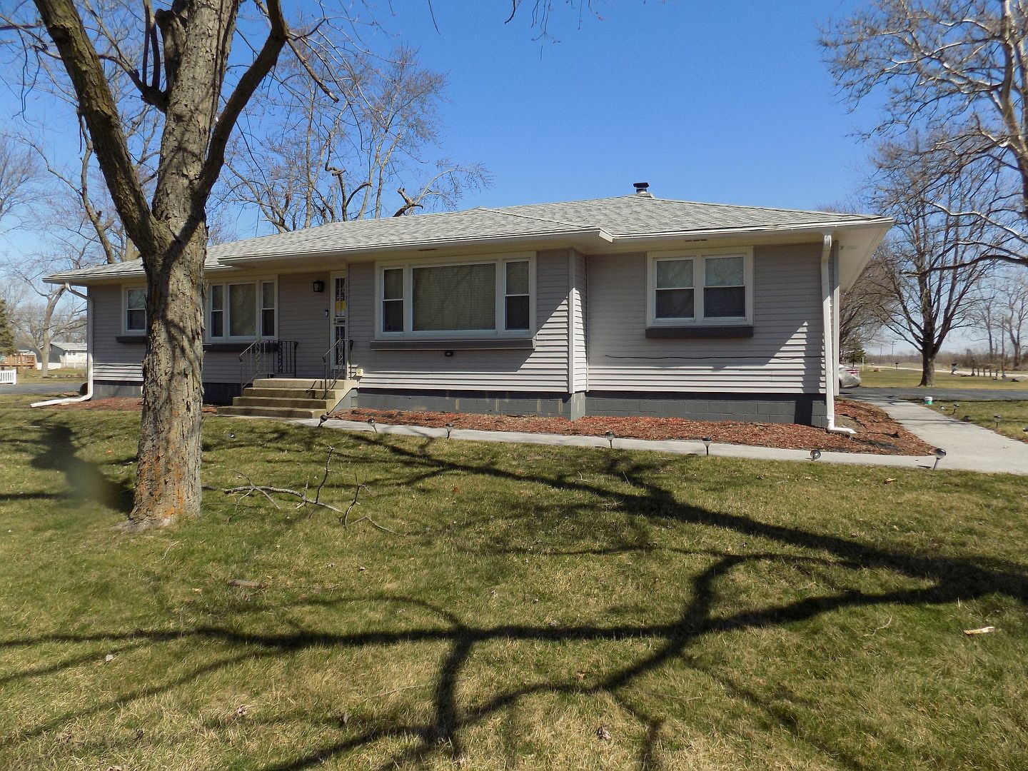 20387 Burnham Ave, Lynwood, IL 60411 Zillow