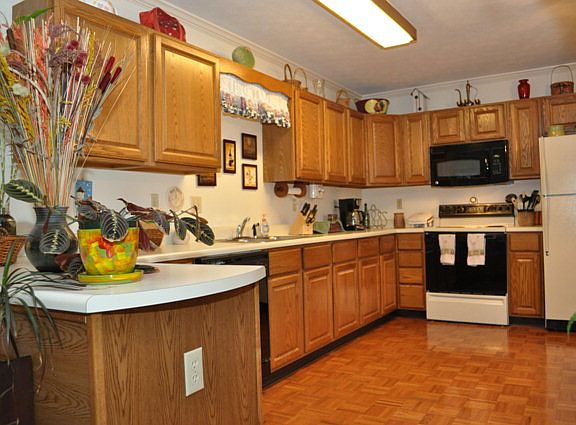 5th image of 2039 Fieldale Pl