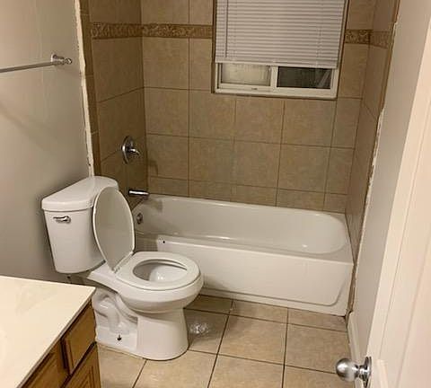 5th image of 1634 Crest Hill Ave APT 1