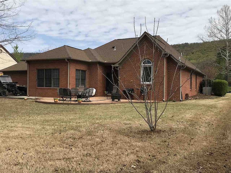 2nd image of 2988 Elk Meadows Dr SE