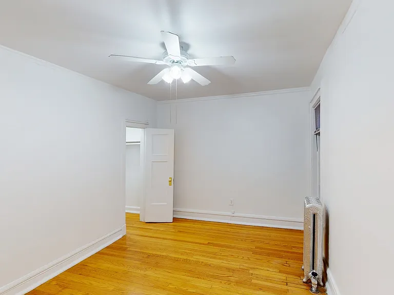 5336-5338 S. Hyde Park Boulevard — Photo 6