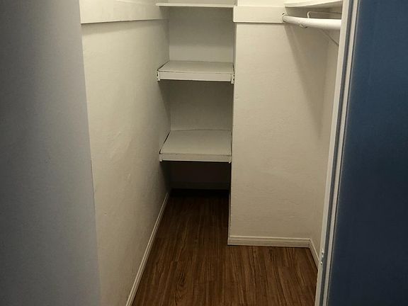 5th image of 308 N Macneil St