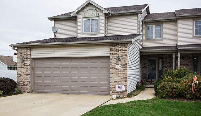 1st image of 308 Terrace Ct