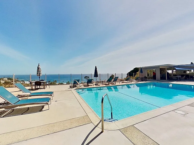 21722 Ocean Vista Dr #D — Photo 24