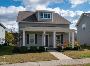 134 E Elderberry St, Oak Ridge, TN 37830