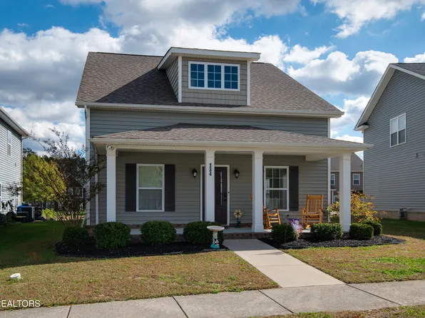 134 E Elderberry St, Oak Ridge, TN 37830