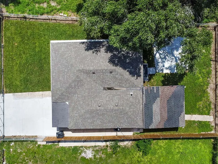 322 E Esplanada St — Photo 13
