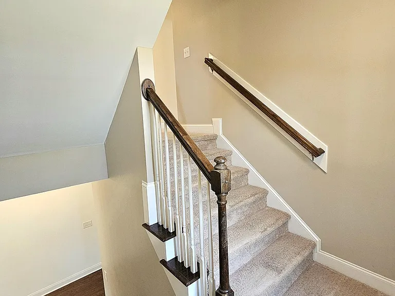 100 Mayfield Ct — Photo 25