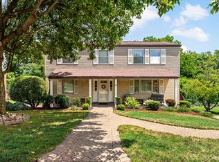 476 Lisa Dr, West Mifflin, PA 15122