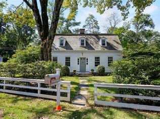 857 Bronson Rd, Fairfield, CT 06824