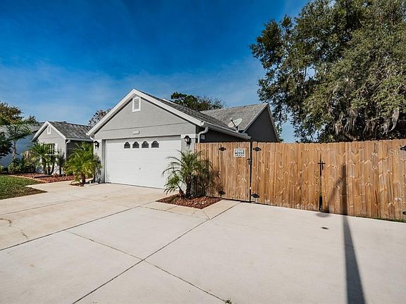 2nd image of 10435 Ashview Ln