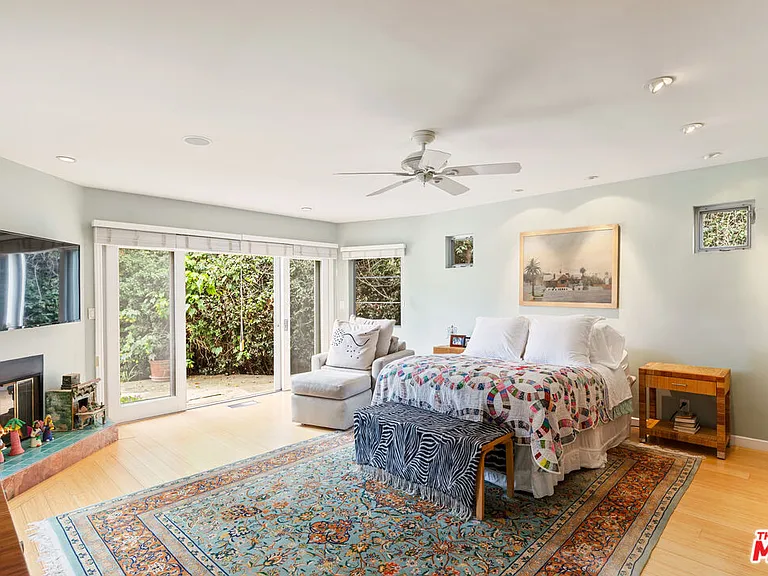 7122 Dume Dr — Photo 22