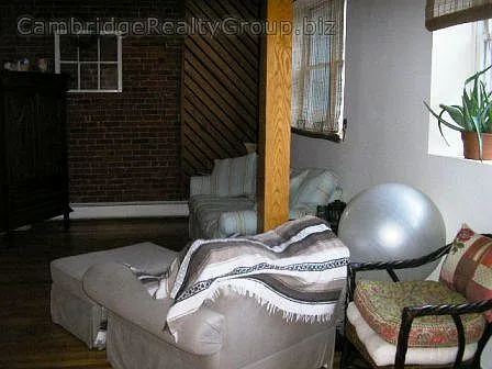 106 Central St — Photo 3