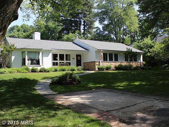 Driveway in front of house as well as side