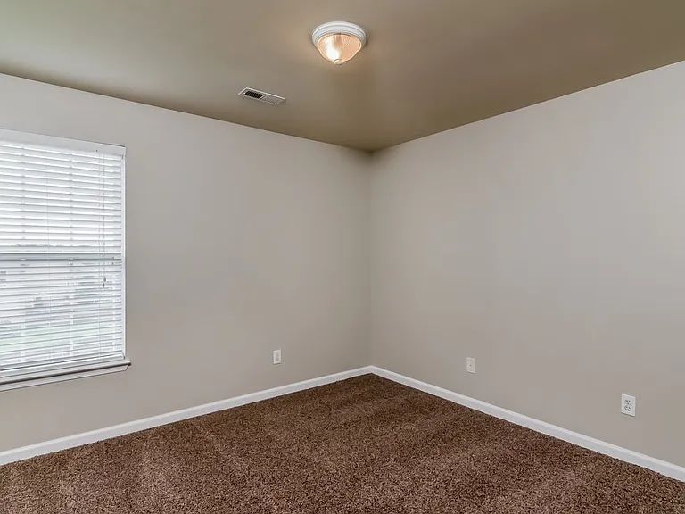 2301 Leighton Way — Photo 12