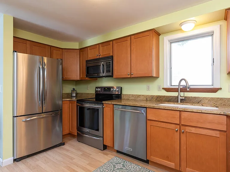 50 Swett Ave — Photo 8