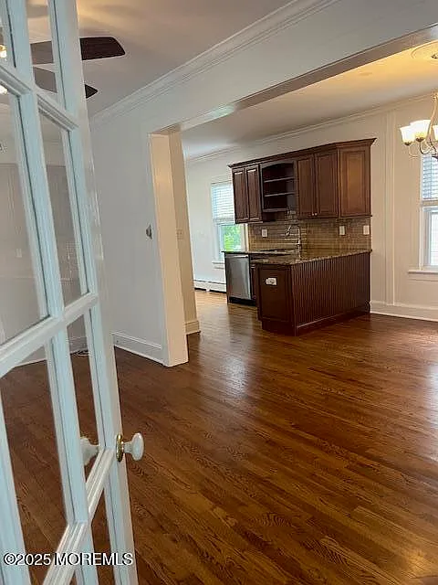 3 bed, 2.0 bath, $4,200 — Photo 2