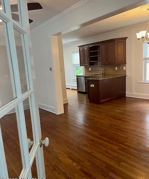 29 Brown Pl — Photo 2
