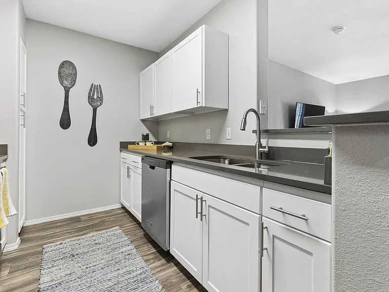 Ascent Apartment Homes — Photo 9