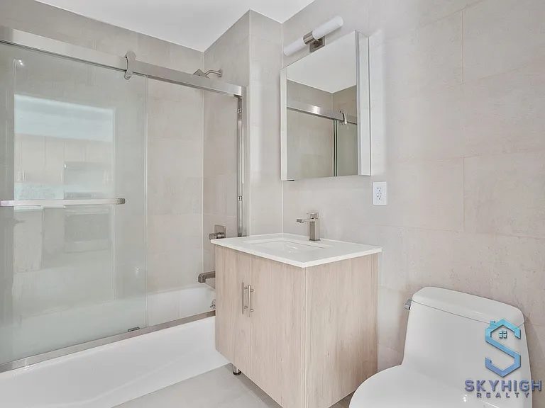 4308 52nd St #604 — Photo 11
