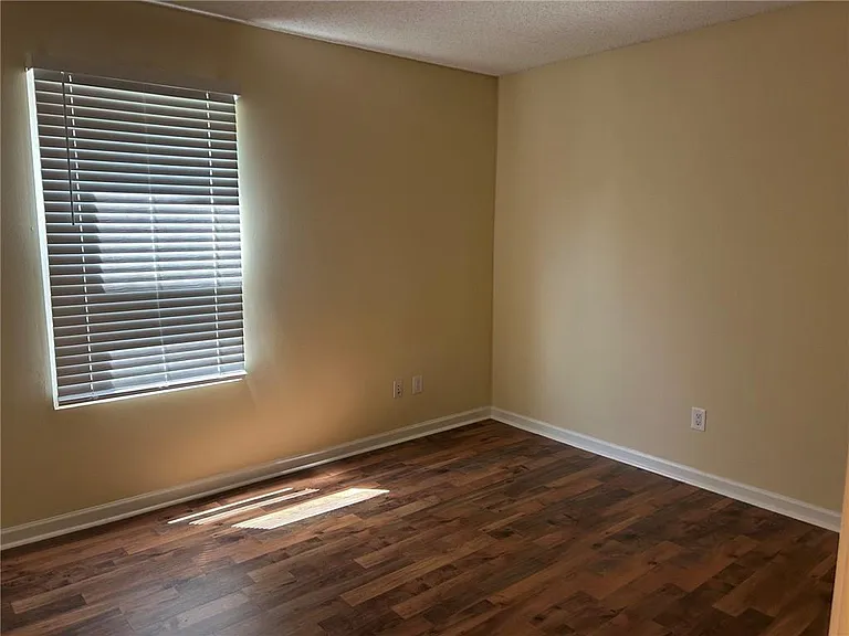 9775 Loblolly Ln — Photo 11