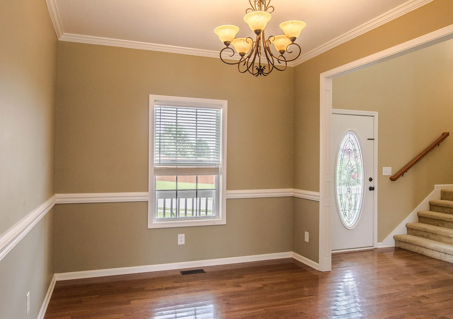 Four Bedroom in Timber Springs! — Photo 2