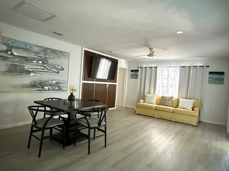 6150 Polly Ave — Photo 4