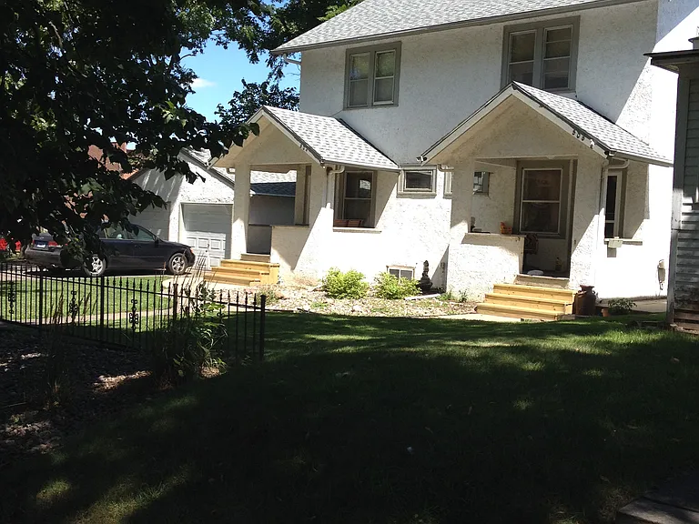 804 S 1st Ave — Photo 2