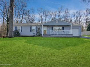 791 Dorathys Ln, Jackson, NJ 08527