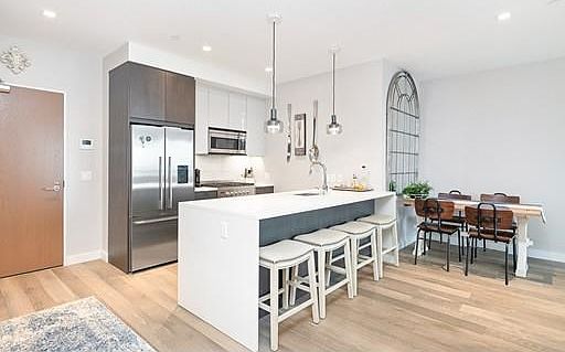 2nd image of 375 Canal St Unit 901
