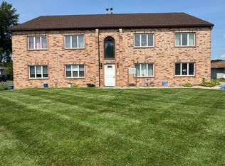 210 Plum Creek Dr #1-A, Schererville, IN 46375