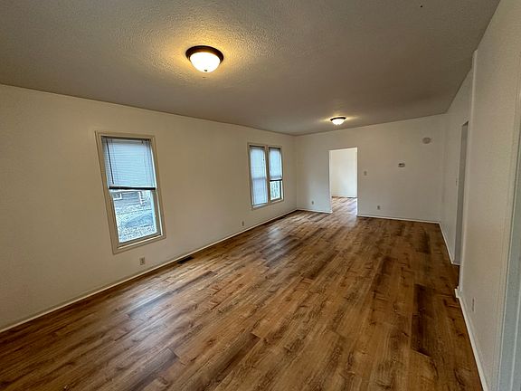 4th image of 111 S Linden St APT 1