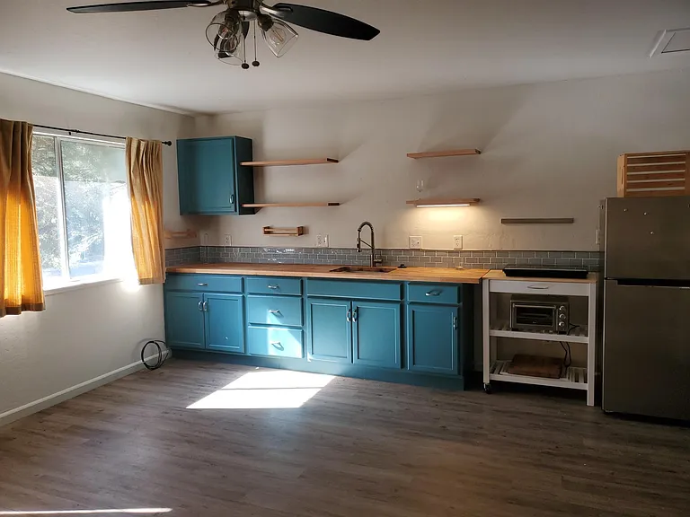 Kitchen area